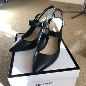 Nine West Tabbae Leather Sandal_Black